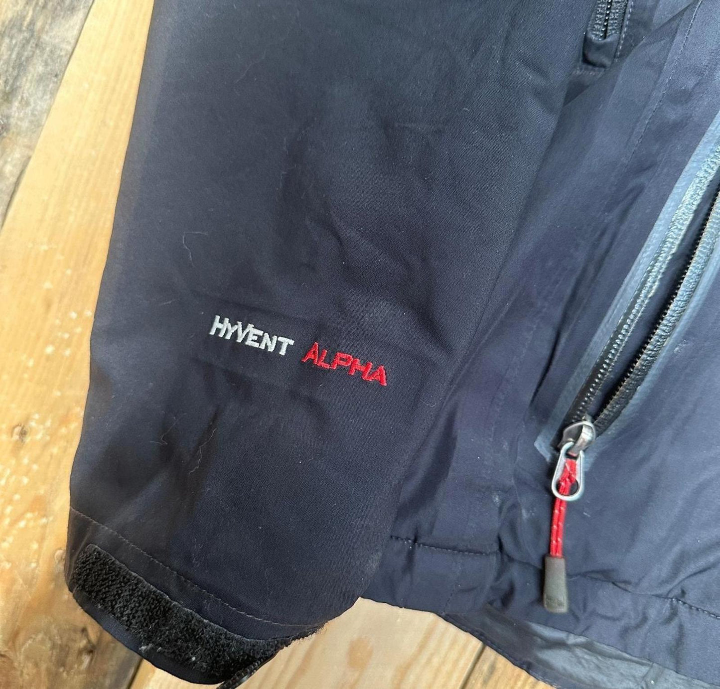 The north face female summit hyvent alpha