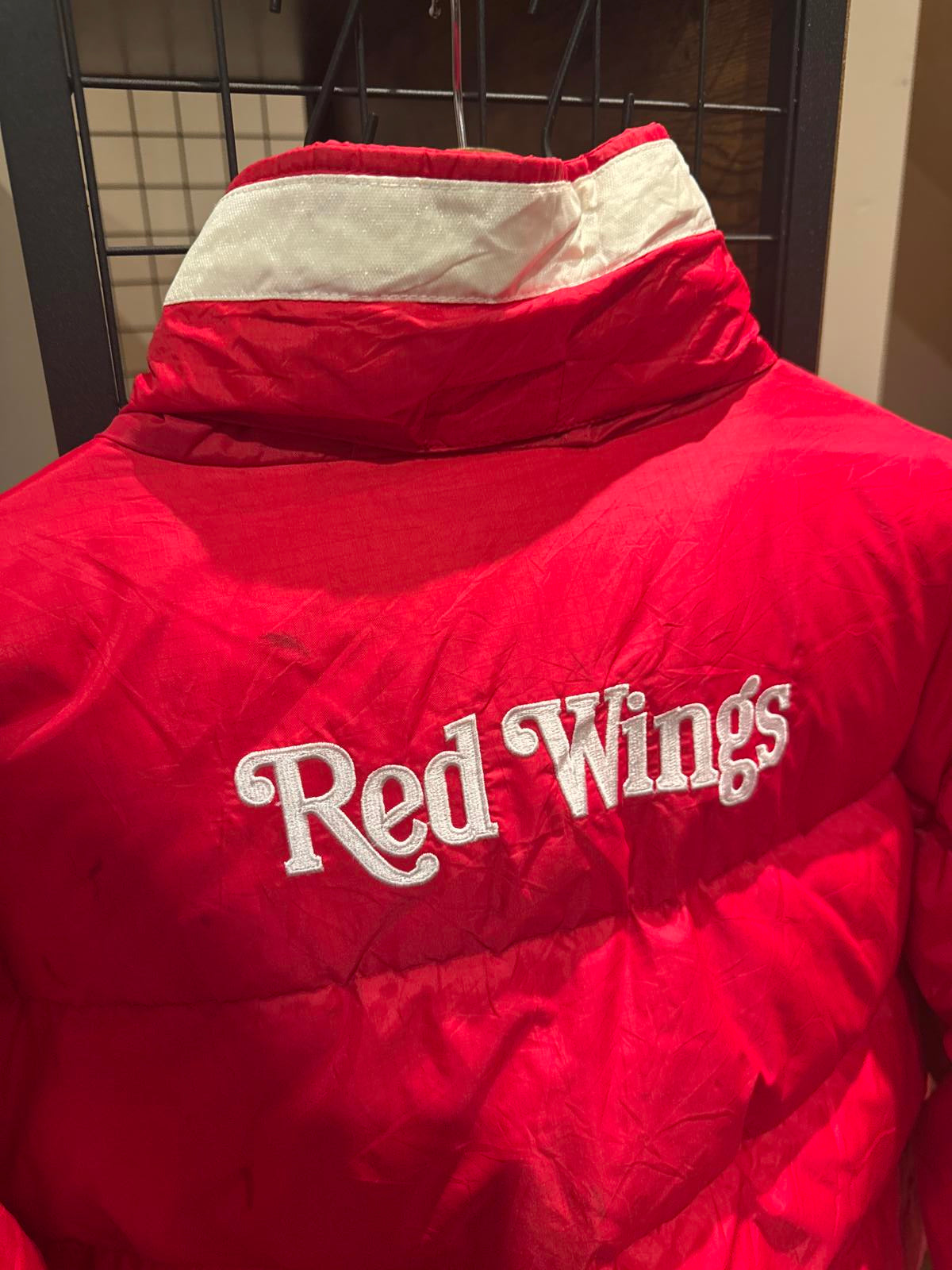 NHL licensed Pro Player Red Wings puffer jacket