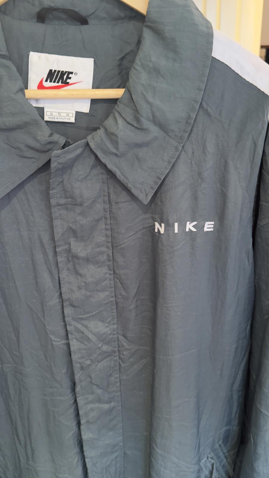 Nike retro style fully embroidered vintage windbreaker