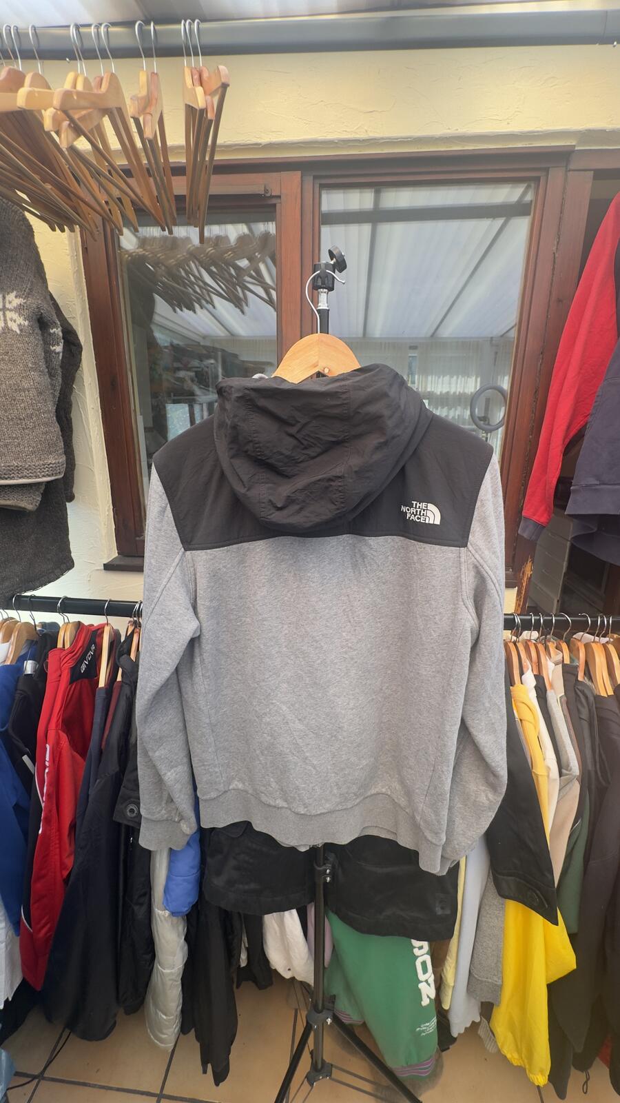 The north face full zip hoodie - detail image 3