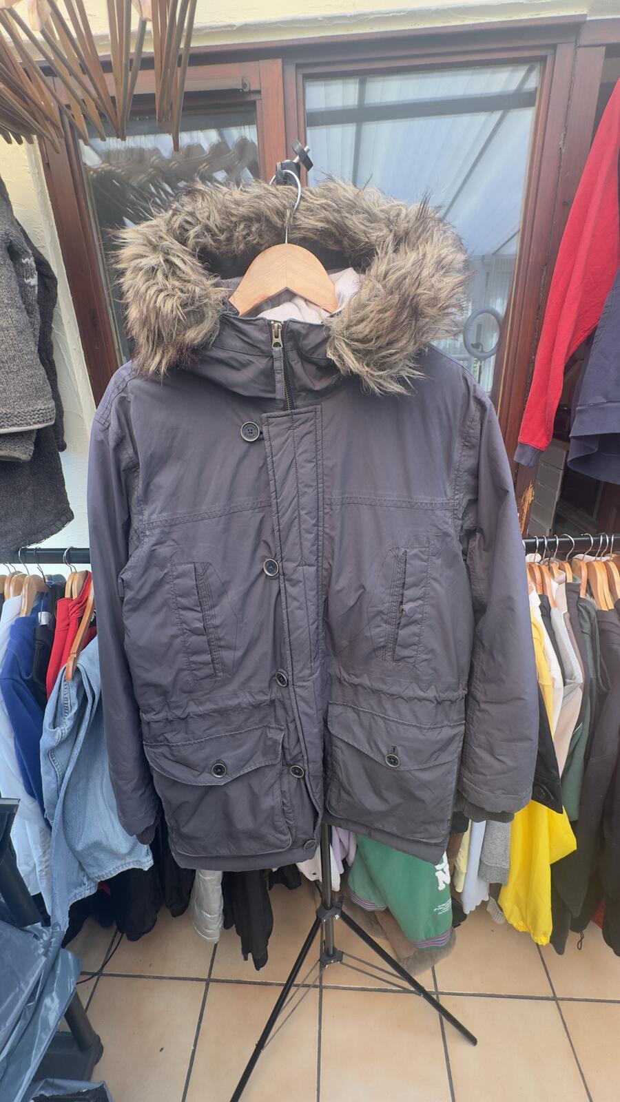 Timberland men’s heavy duty padded coat with fur line hood - detail image 2