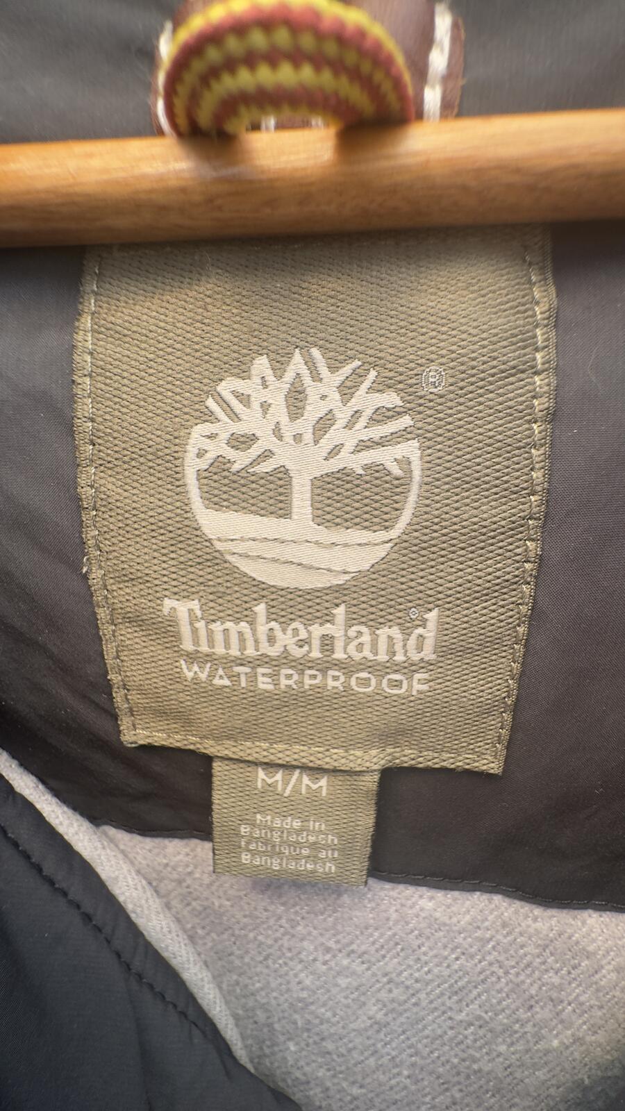 Timberland men’s heavy duty padded coat with fur line hood - detail image 3