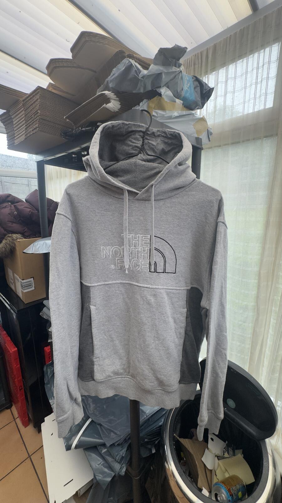 The North Face Men's Grey Hoodie Large