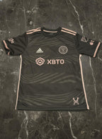adidas Inter Miami CF Lionel Messi #10 Black/Pink Away Shirt