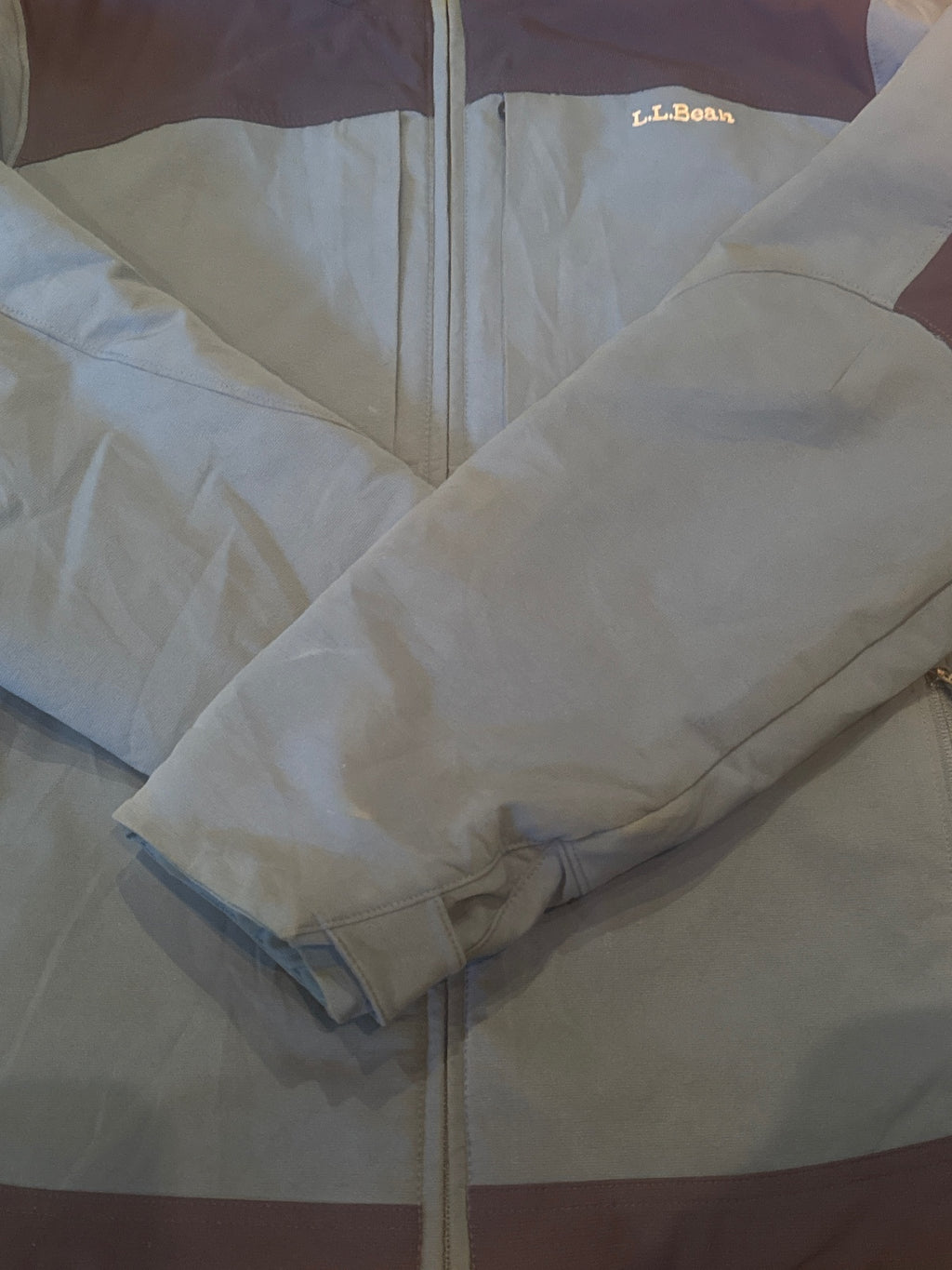 L.L.Bean Men's Lightweight Hooded Jacket Size Large Blue - detail image 3