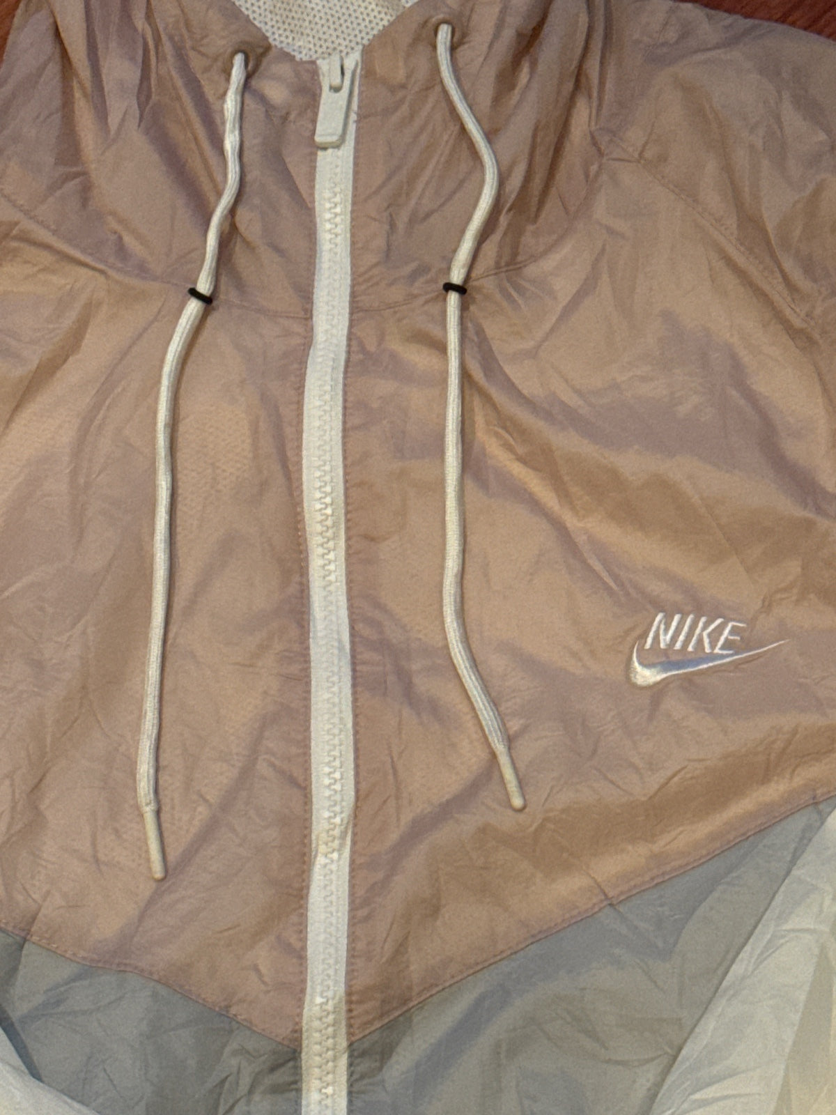 Nike Colorblock vintage Hooded Windbreaker in Pink, White, & - detail image 3