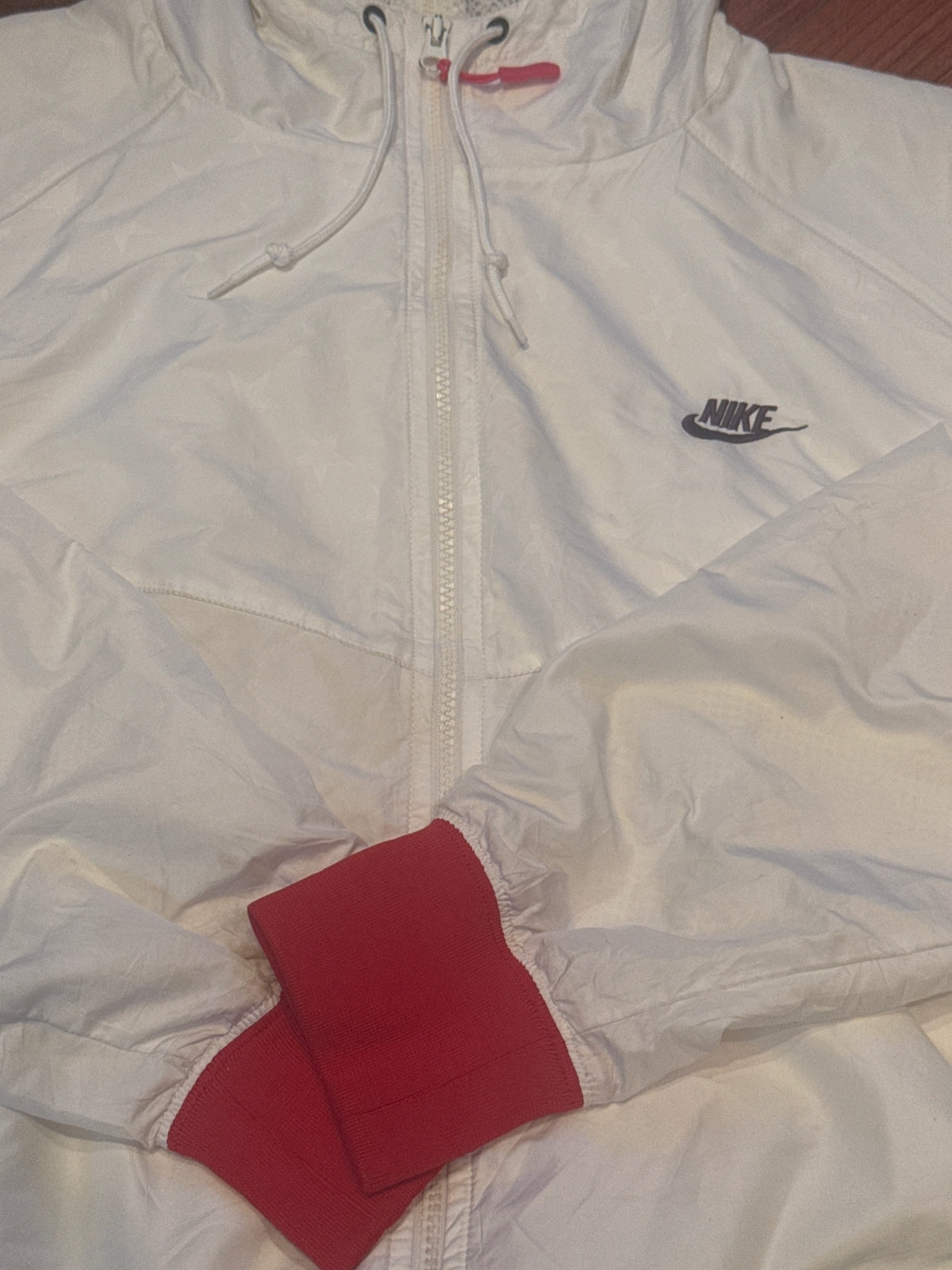 Vintage Nike White and Red Hooded Full-Zip Jacket – product photograph 2 of 8