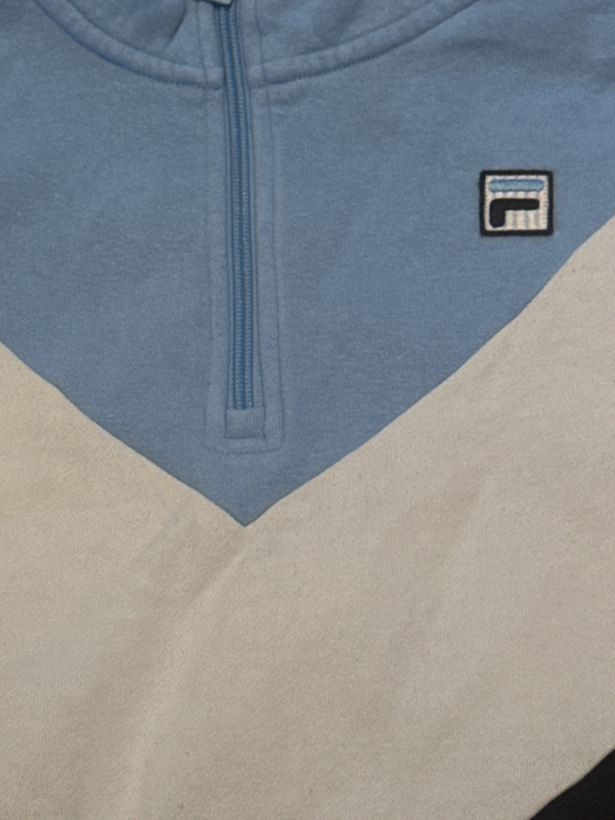Pre-owned Fila light blue, white and black colourblock quarter-zip sweatshirt with chest logo – product photo 4 of 7