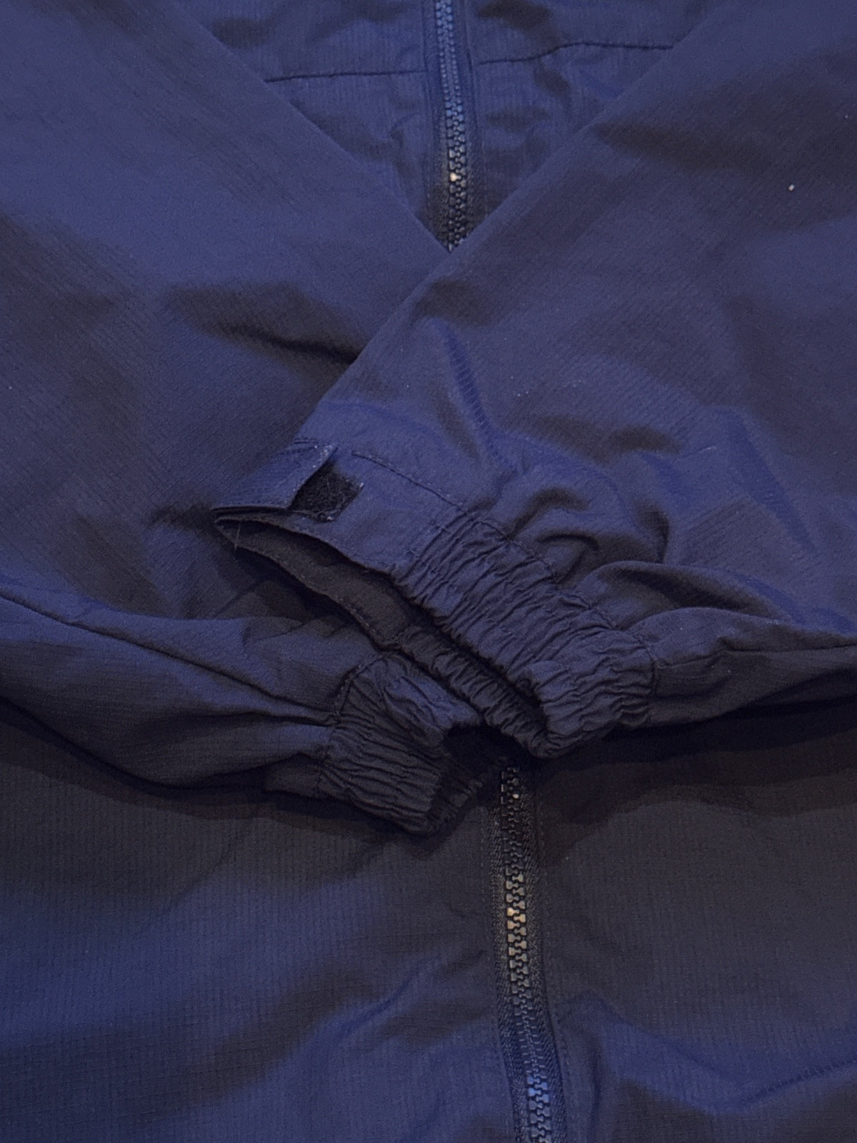 Vintage Reebok Navy Full Zip Sports shell jacket – product photograph 2 of 7