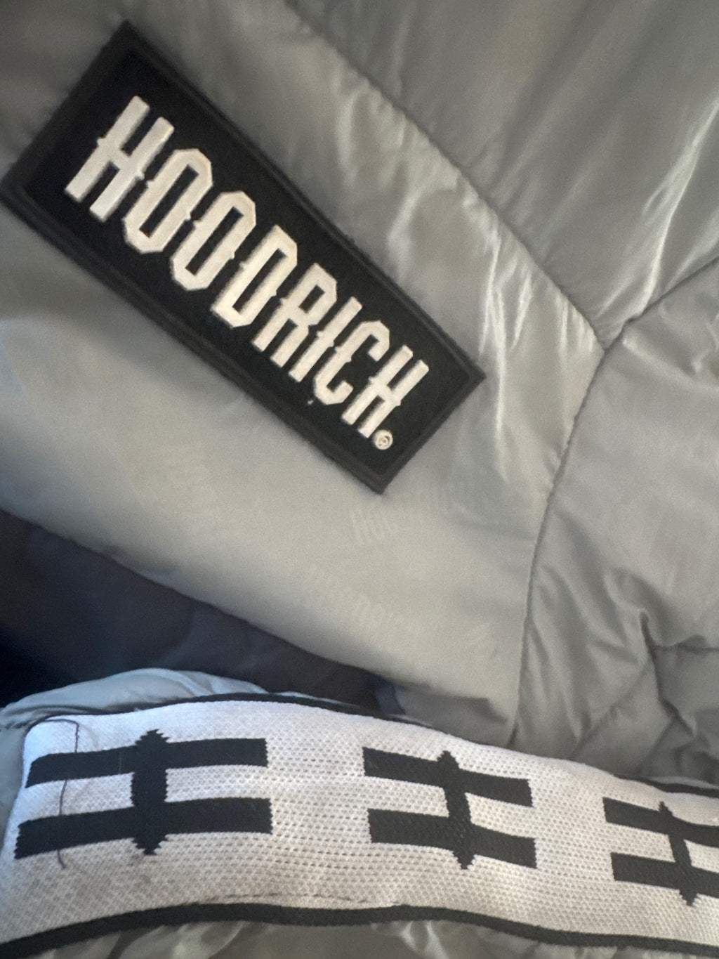 Hoodrich Long Puffer Jacket in Grey and Black with Logo Tape - detail image 8