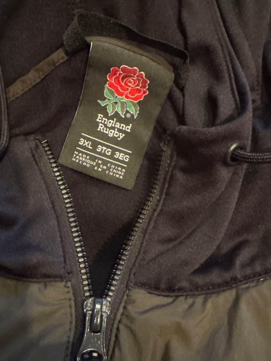England Rugby Men's 3XL Hooded and soft back Puffer Jacket - detail image 5
