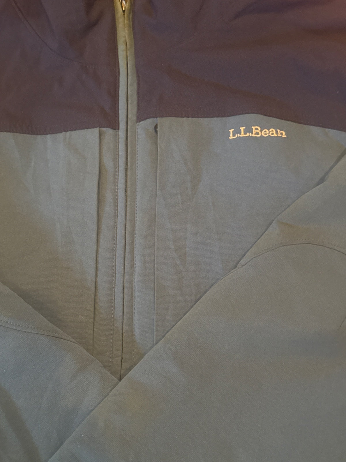 L.L.Bean Men's Lightweight Hooded Jacket Size Large Blue - detail image 2