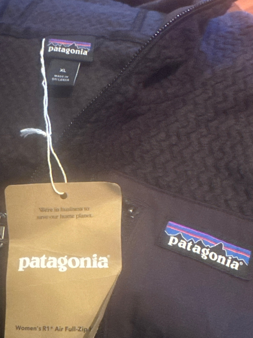 Patagonia Women's R1 Air Full-Zip Hoodie Black XL