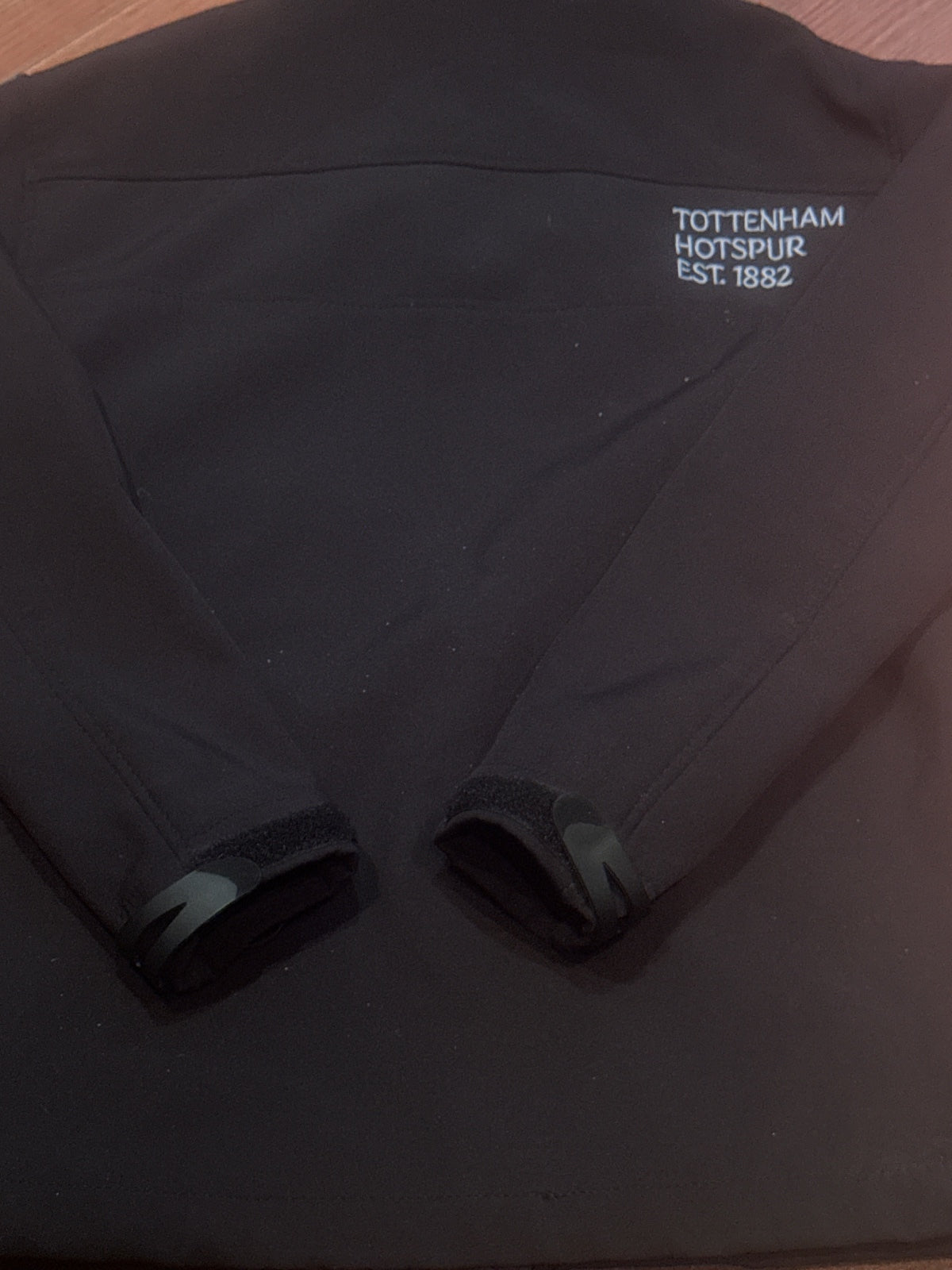 Tottenham Hotspur Black Softshell Hooded Jacket Size 7-8 - detail image 4