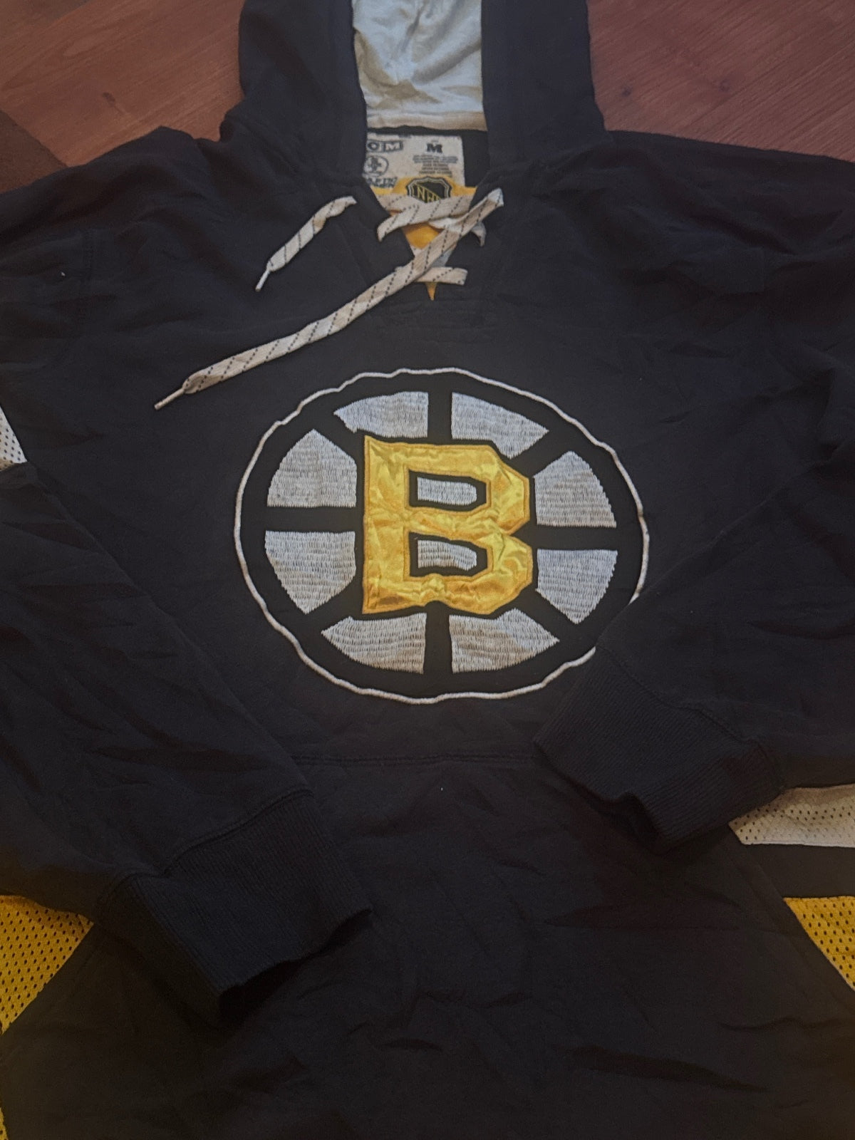 CCM Boston Bruins NHL Hoodie Sweatshirt Medium - detail image 2