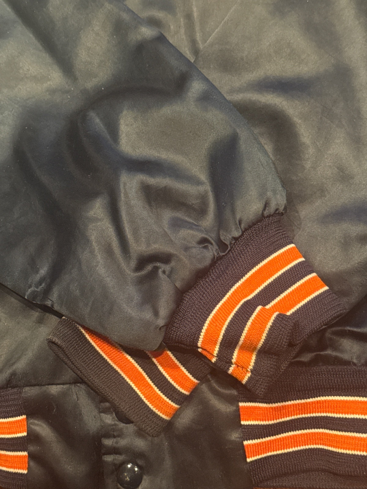 Vintage Chicago Bears Satin Bomber Jacket - detail image 4