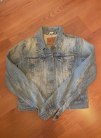 Levi's Classic Blue Denim Jacket Medium Size