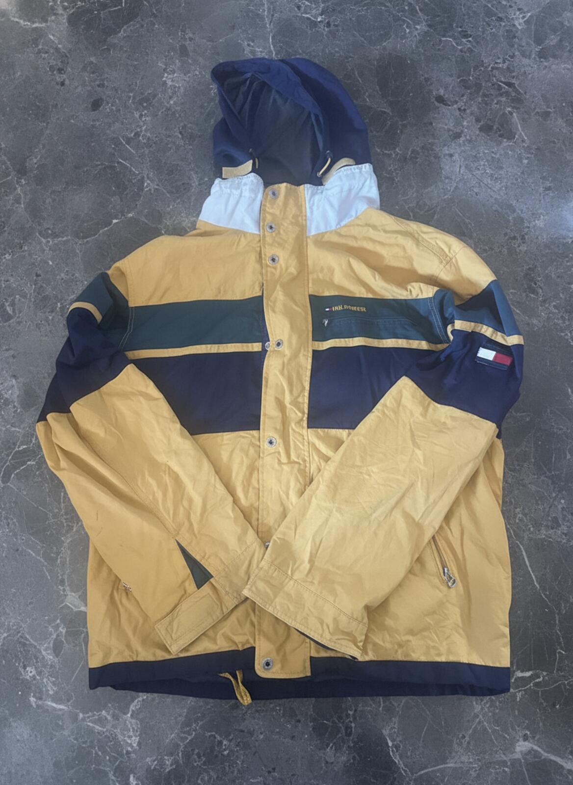 Tommy Hilfiger Colourblock Hooded Jacket in Yellow, Navy and