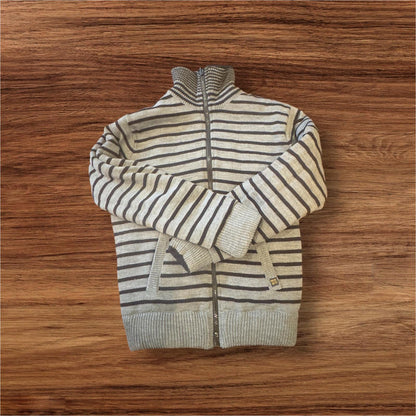 Reversible puffer jacket in black and grey striped