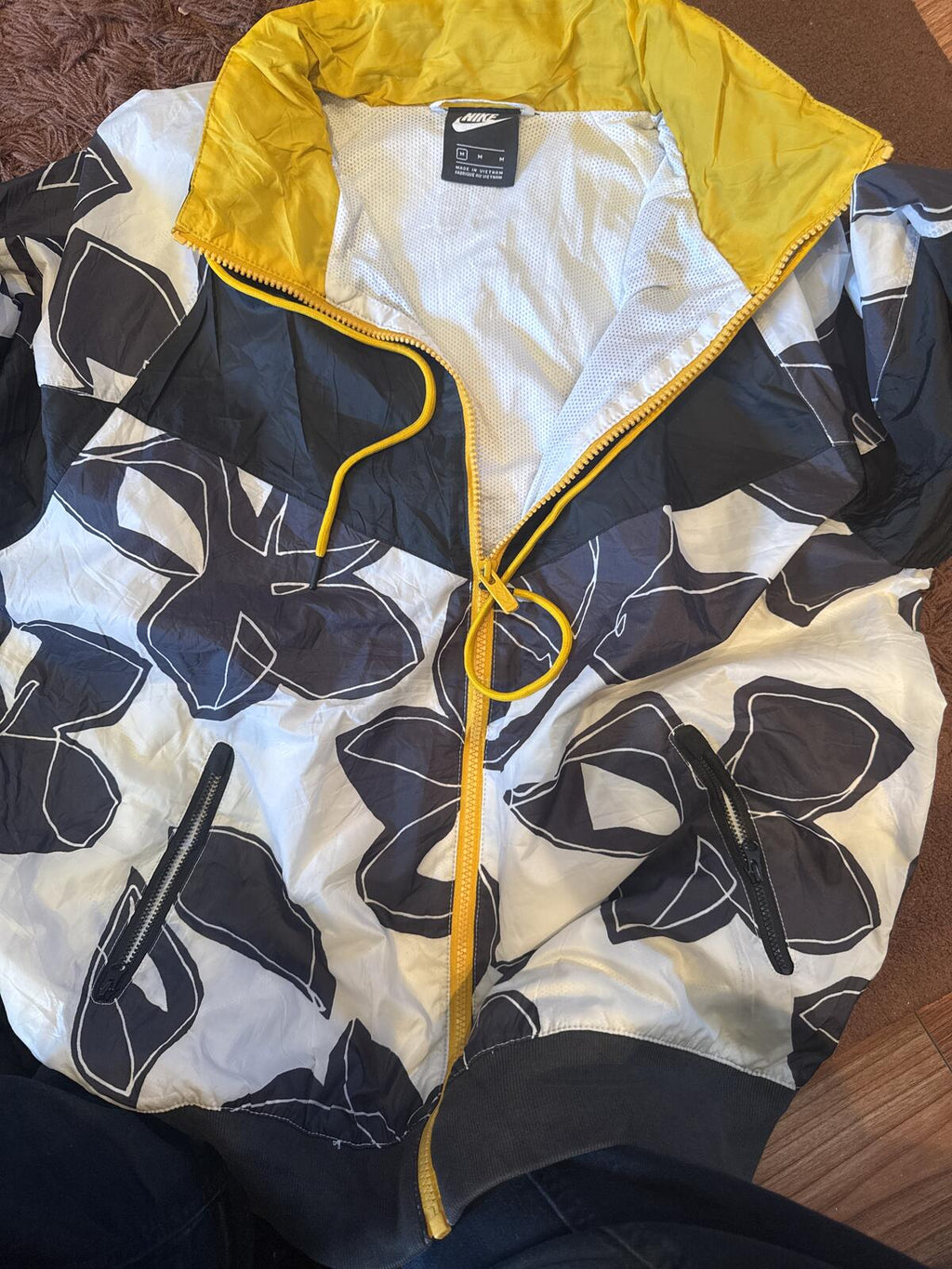 Nike Y2K Floral Print Full Zip Windbreaker Jacket Black/Gold