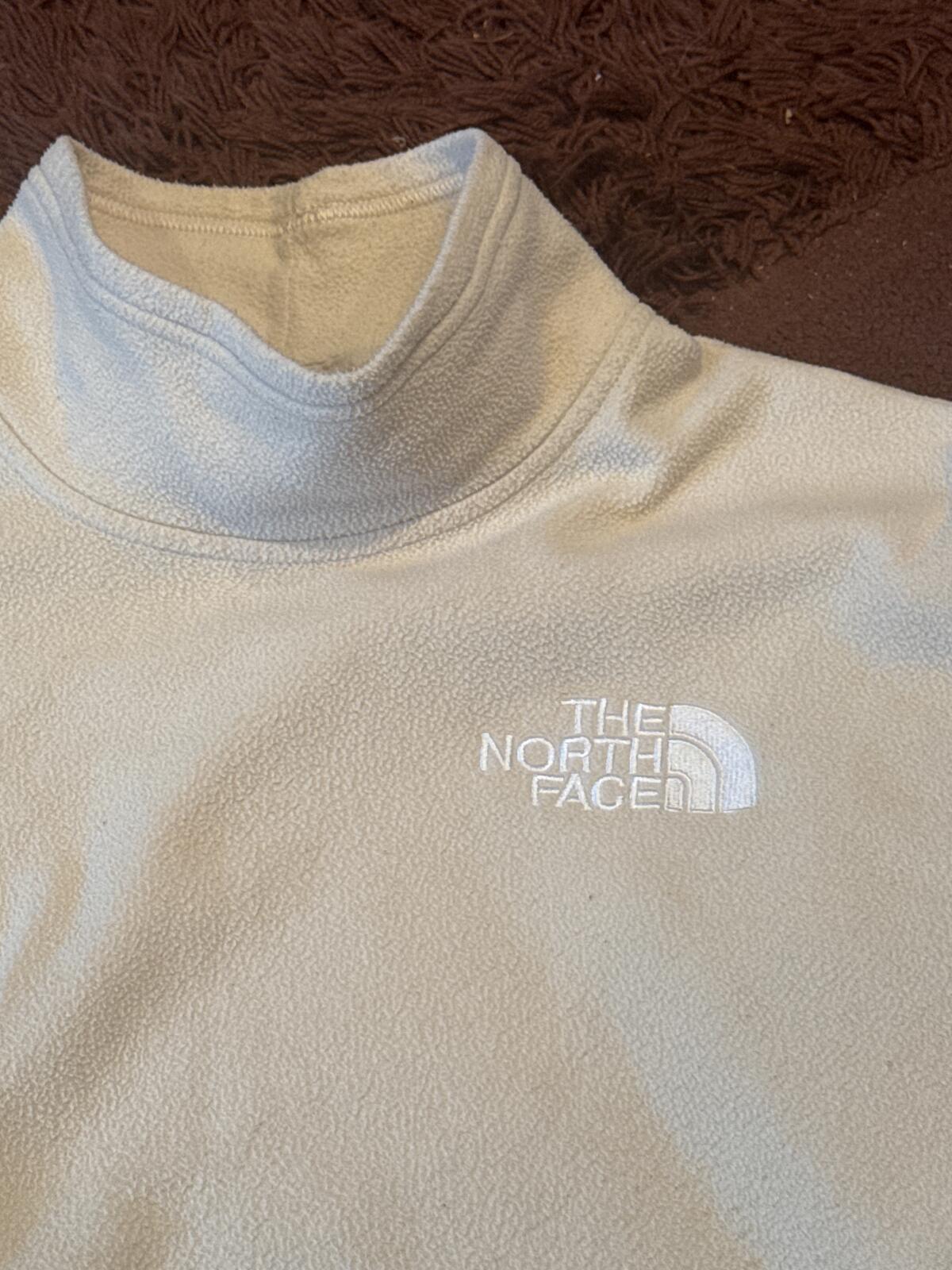 The North Face Women's Cream Fleece Pullover Mock Neck Sweat