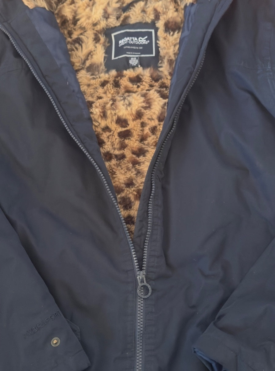 Regatta Great Outdoors Women's Black Winter Coat with Faux-F - detail image 3